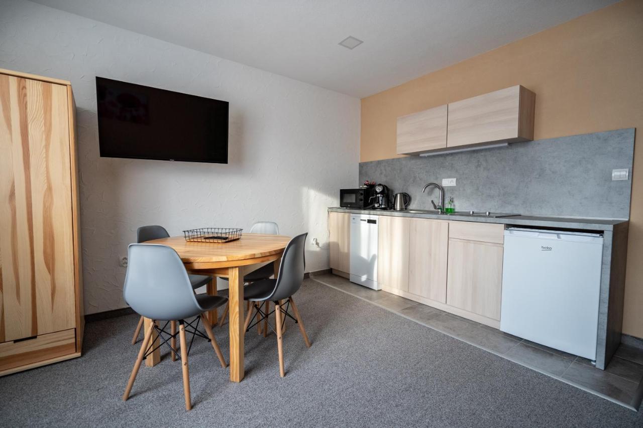Apartmány Janka + camp Bešeňová Exterior foto