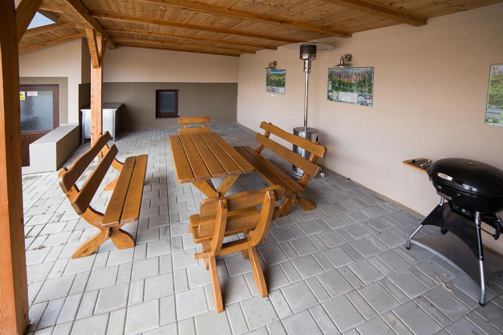 Apartmány Janka + camp Bešeňová Exterior foto